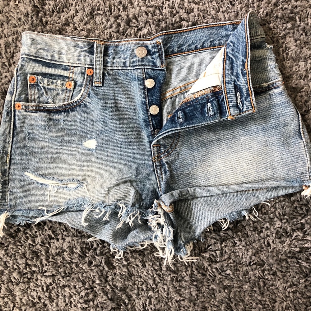 Levi’s denim shorts